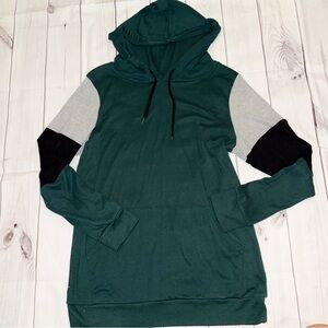 Colorblock Women's Green Hoodie - Women's Size Medium